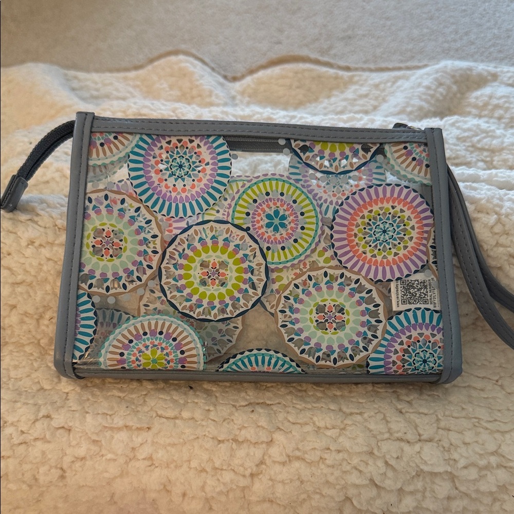 Vera Bradley Colorful Patterned Women's Wristlet